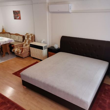 Aida Apartman Гаркань Екстер'єр фото