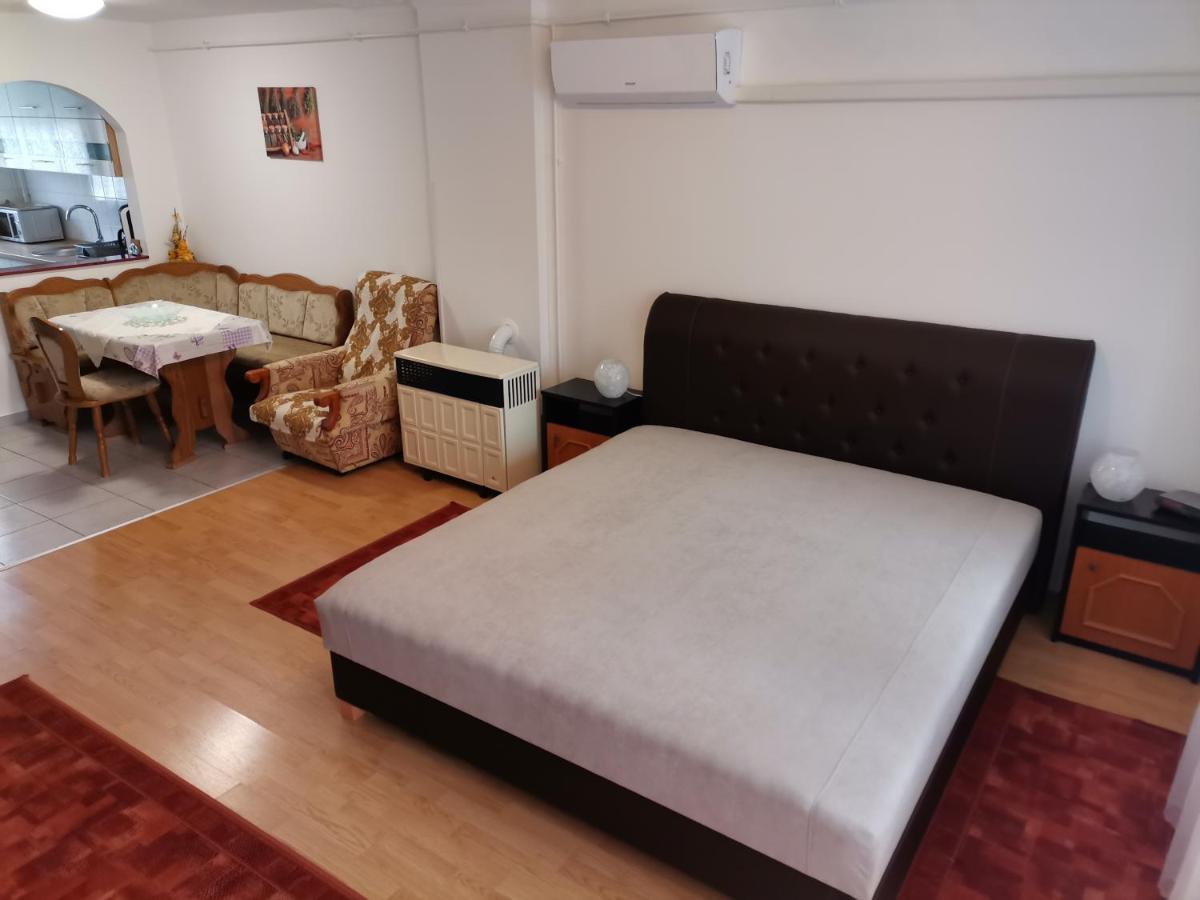 Aida Apartman Гаркань Екстер'єр фото