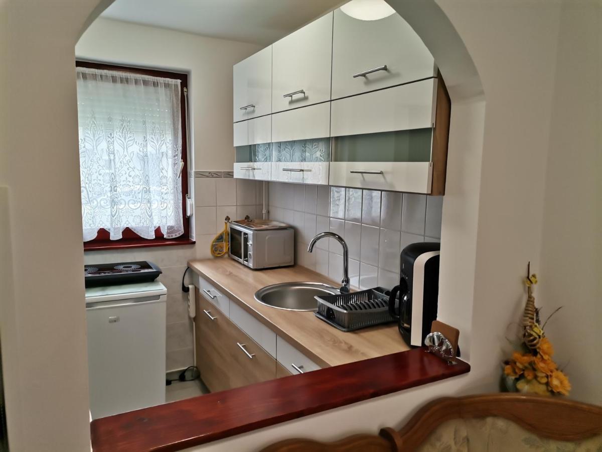 Aida Apartman Гаркань Екстер'єр фото